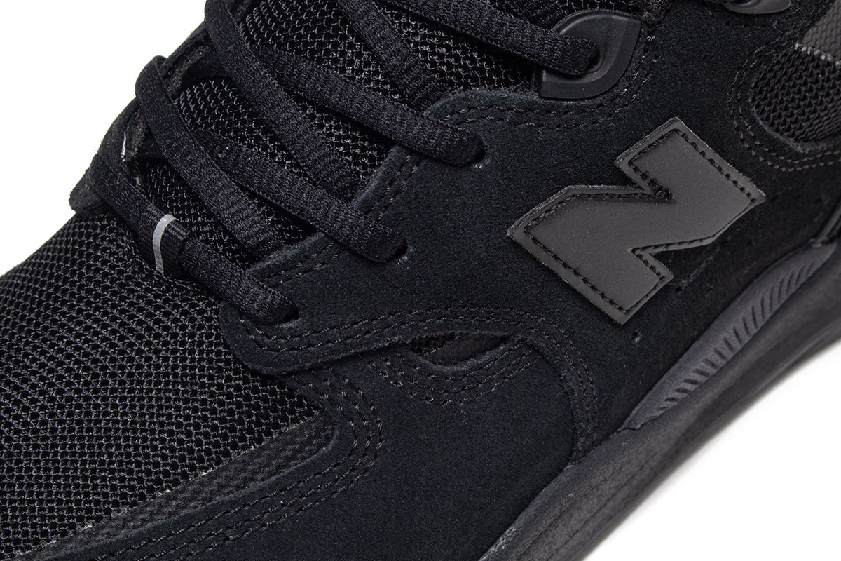 New Balance Numeric - 1010
Style # UN101CR
Color : Black / Black