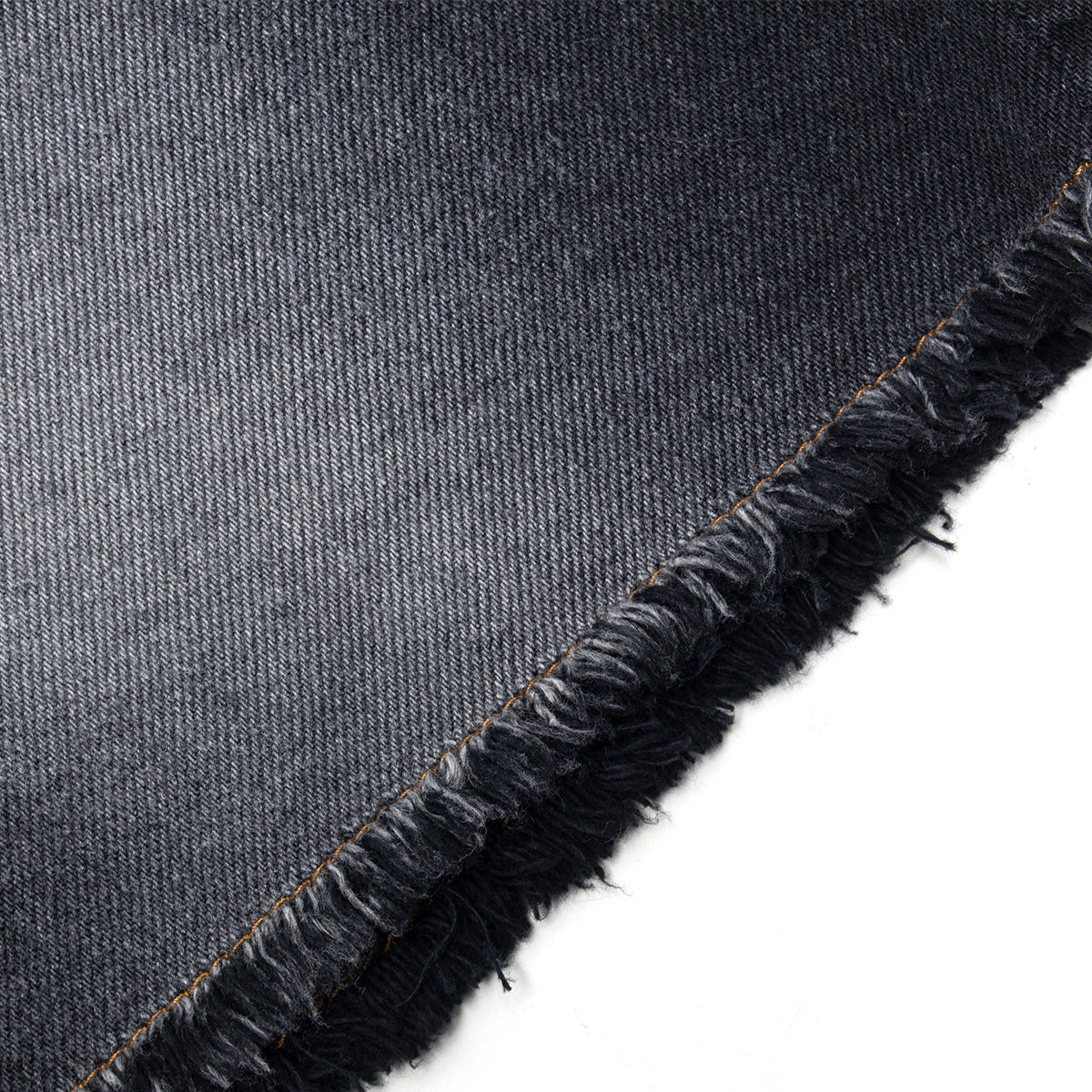 Rassvet - Sun Dyed Baggy Denim Shorts
Color : Black