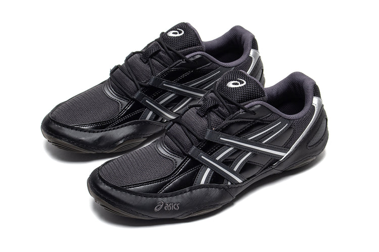 Asics - Hypersync
Style # 1203A879.021
Color : Graphite Grey / Black