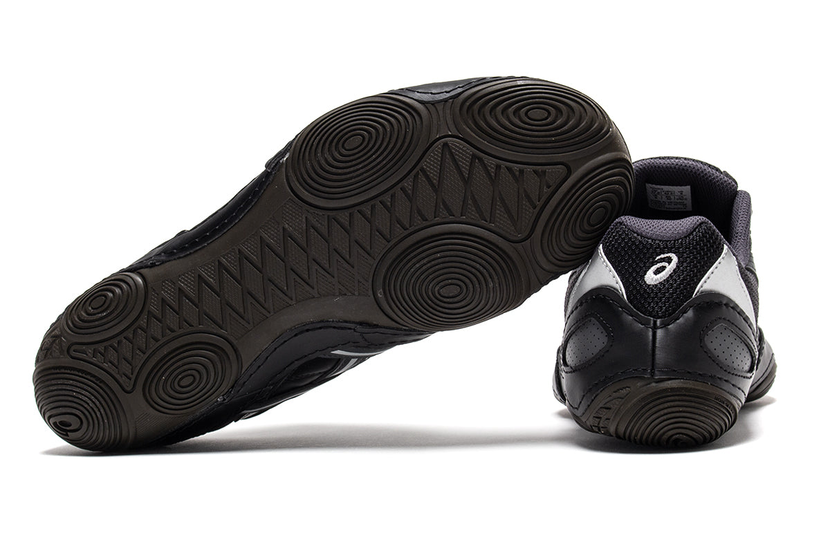 Asics - Hypersync
Style # 1203A879.021
Color : Graphite Grey / Black