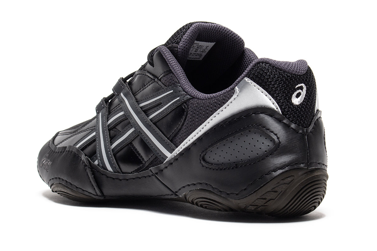 Asics - Hypersync
Style # 1203A879.021
Color : Graphite Grey / Black