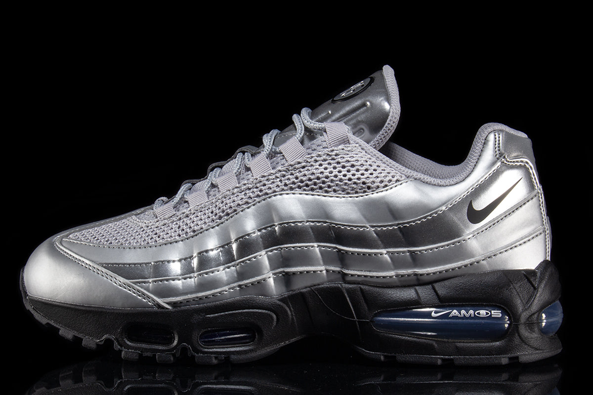 Nike - Air Max 95 Big Bubble
Style # IB6830-002
Color : Metallic Silver / Black