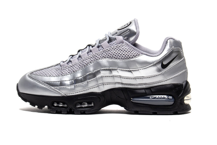Nike - Air Max 95 Big Bubble
Style # IB6830-002
Color : Metallic Silver / Black