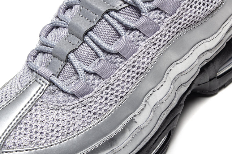 Nike - Air Max 95 Big Bubble
Style # IB6830-002
Color : Metallic Silver / Black
