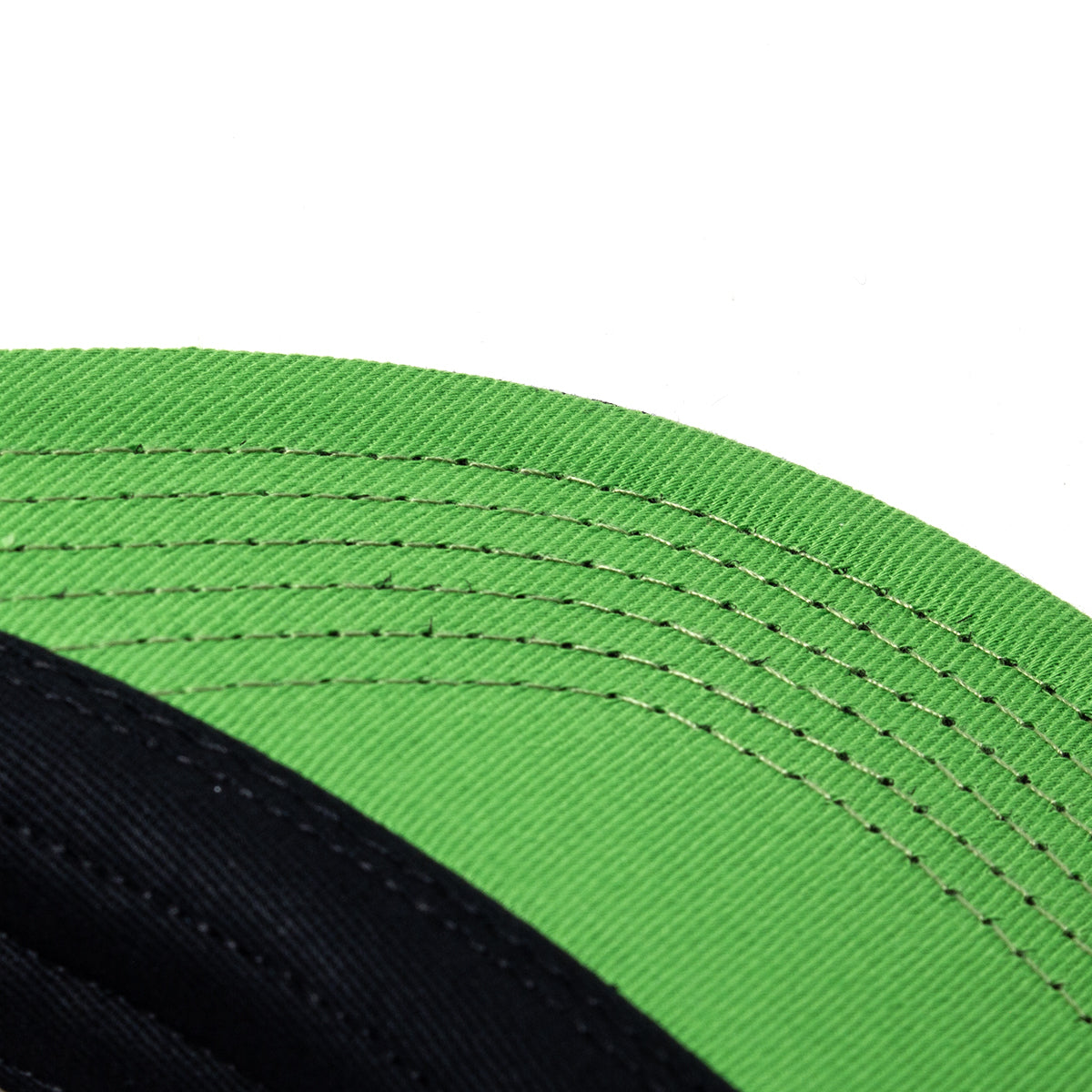 Real - SFC Hat
Color : White / Navy