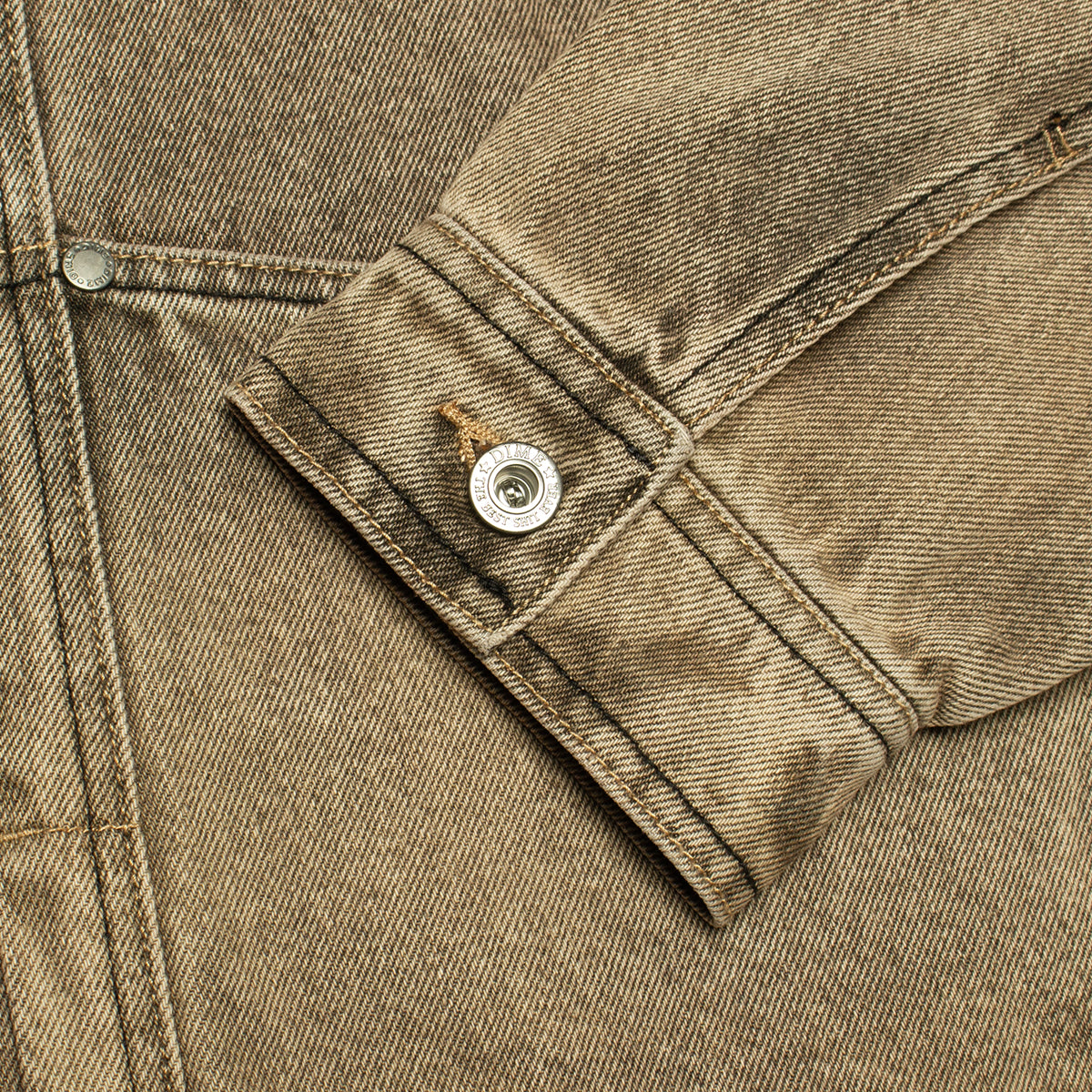 Dime - Denim Jacket
Color : Dipped Sandblasted Brown