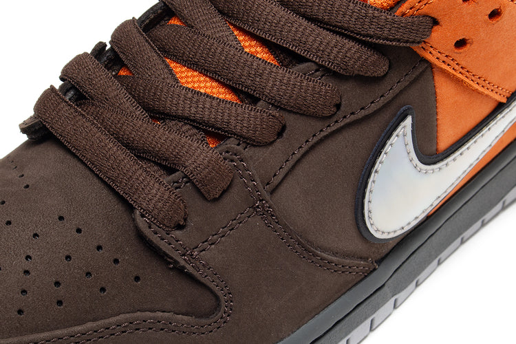 Nike SB - Dunk Low Pro Muni Fast Pass
Style # IR1888-800
Color : Safety Orange / Wolf Grey / Baroque Brown