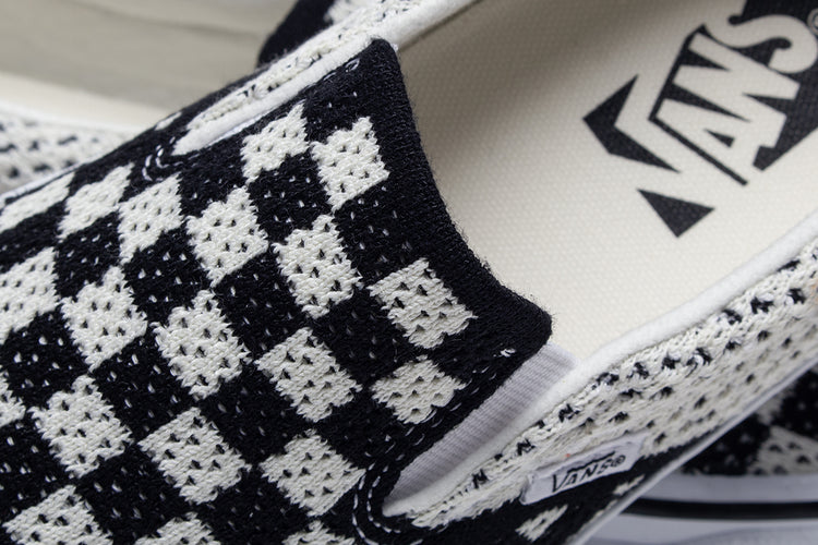 Vans OTW - LX Classic Slip-On 98
Style # VN000EG11KP1
Color : Checkerboard Black