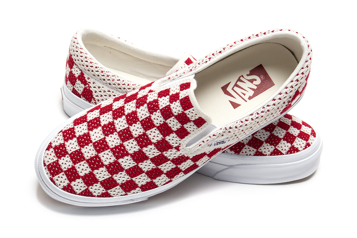 Vans OTW - LX Classic Slip-On 98
Style # VN000EG1CIS1
Color : Checkerboard Red