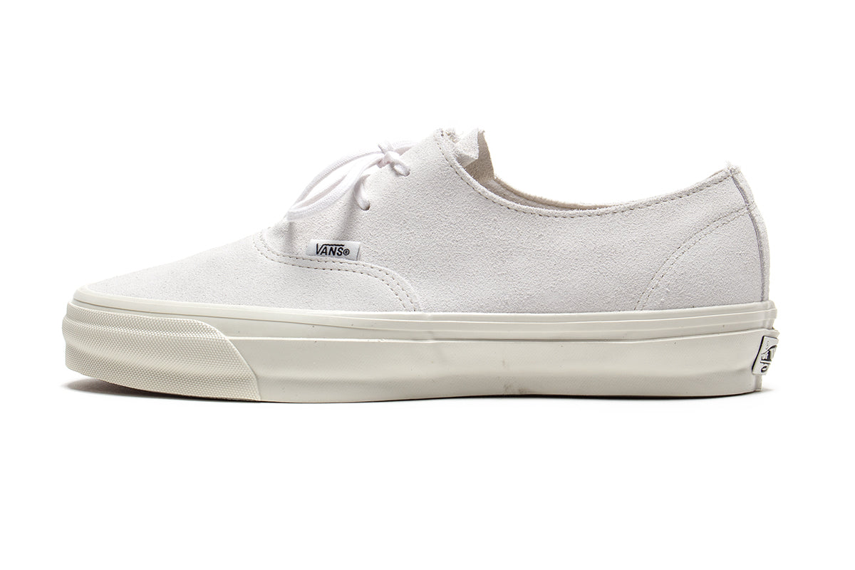 Vans OTW - LX Authentic Ease
Style # VN000ECPJVY1
Color : Blanc De Blanc