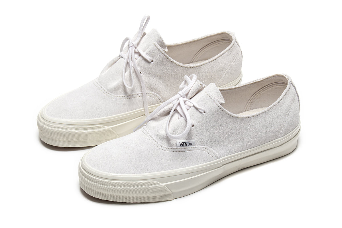 Vans OTW - LX Authentic Ease
Style # VN000ECPJVY1
Color : Blanc De Blanc