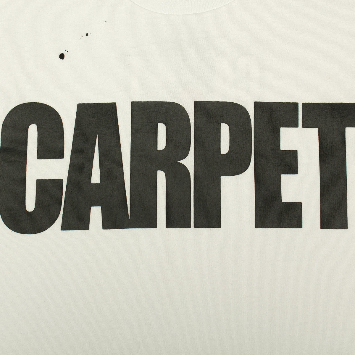 Carpet Company | Battered T-Shirt
Color : White