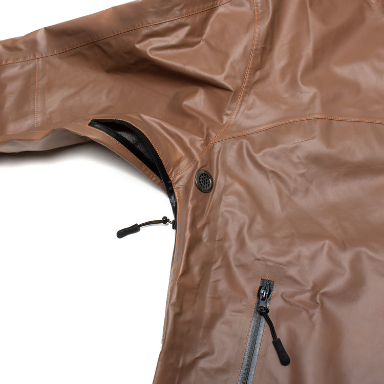 Carpet Company | Thermal Rain Jacket
Color : Chocolate / Yellow
