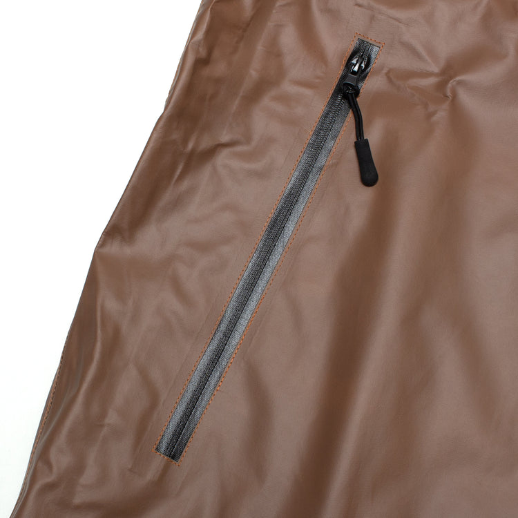 Carpet Company | Thermal Rain Jacket
Color : Chocolate / Yellow