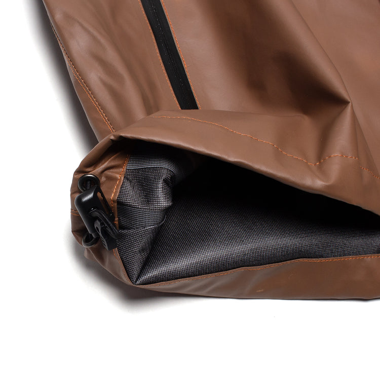 Carpet Company | Thermal Rain Jacket
Color : Chocolate / Yellow