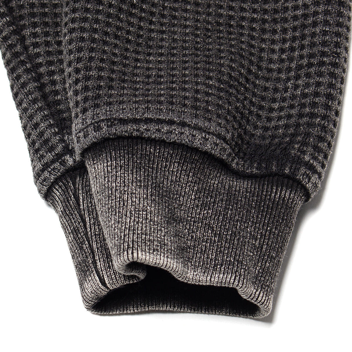 Carpet Company - C-Star Double Zip Thermal Hoodie
Color : Black