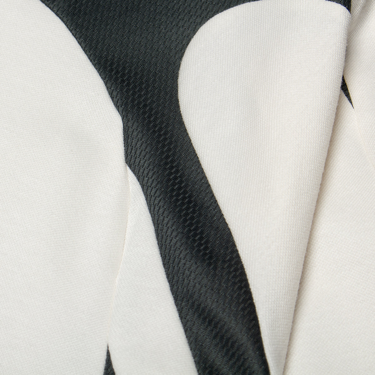 Adidas Originals x Metalwood Polo Shirt
Style # JY7255
Color : Chalk White