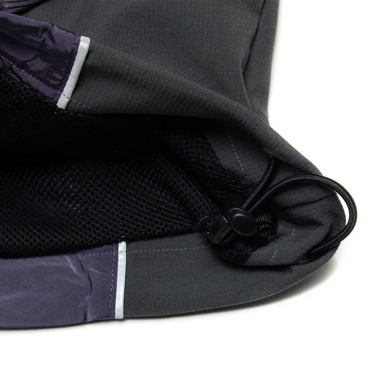 Adidas Originals x Metalwood Windbreaker
Style # JY7272
Color : Preloved Purple