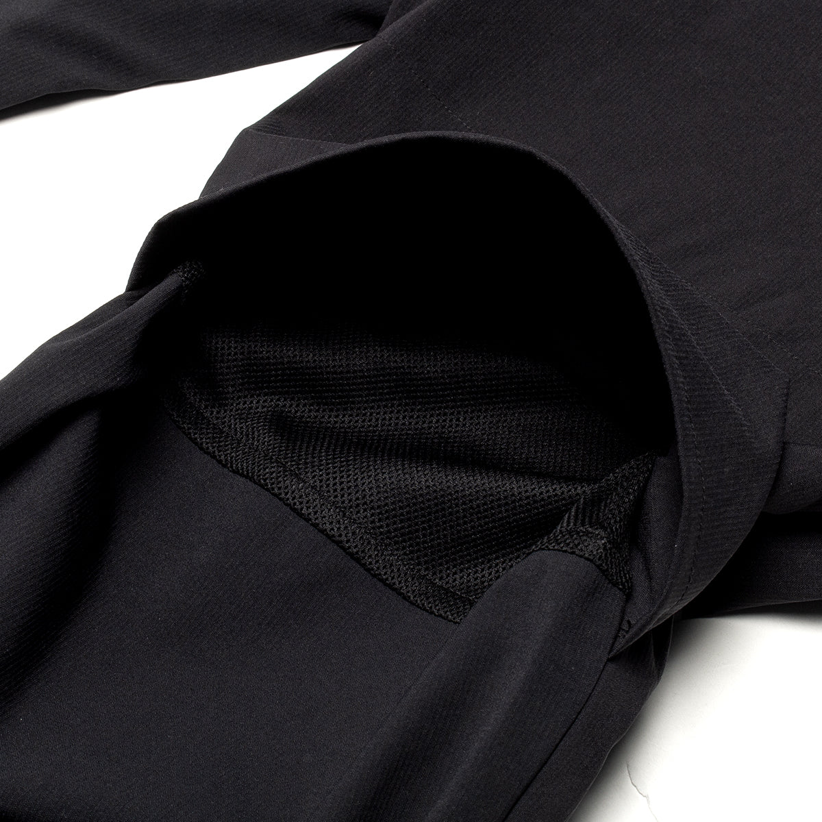 Adidas Originals x Metalwood Pant
Style # JY7276
Color : Black