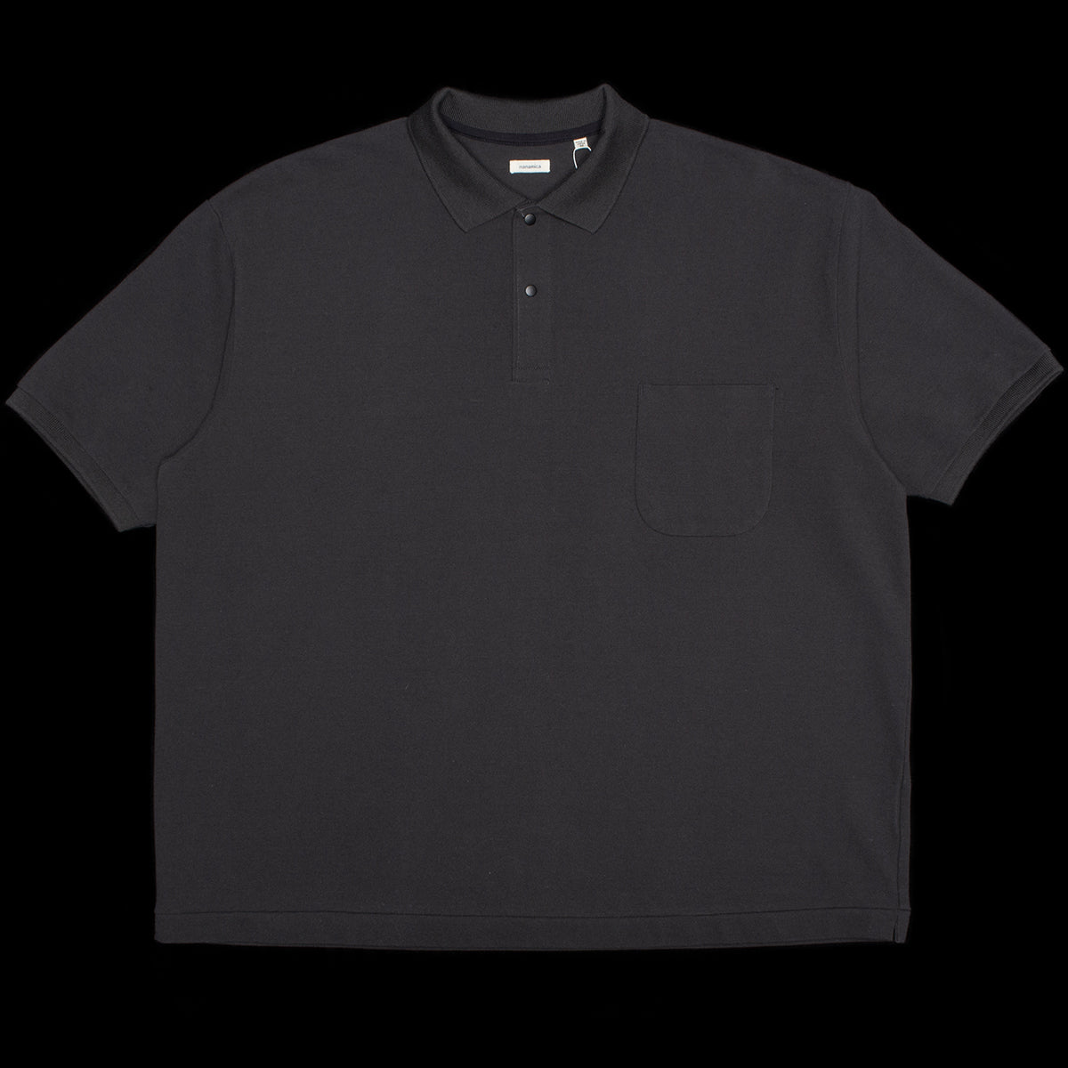 Nanamica - S/S Polo Shirt
Style # S26SH089U
Color : Charcoal
