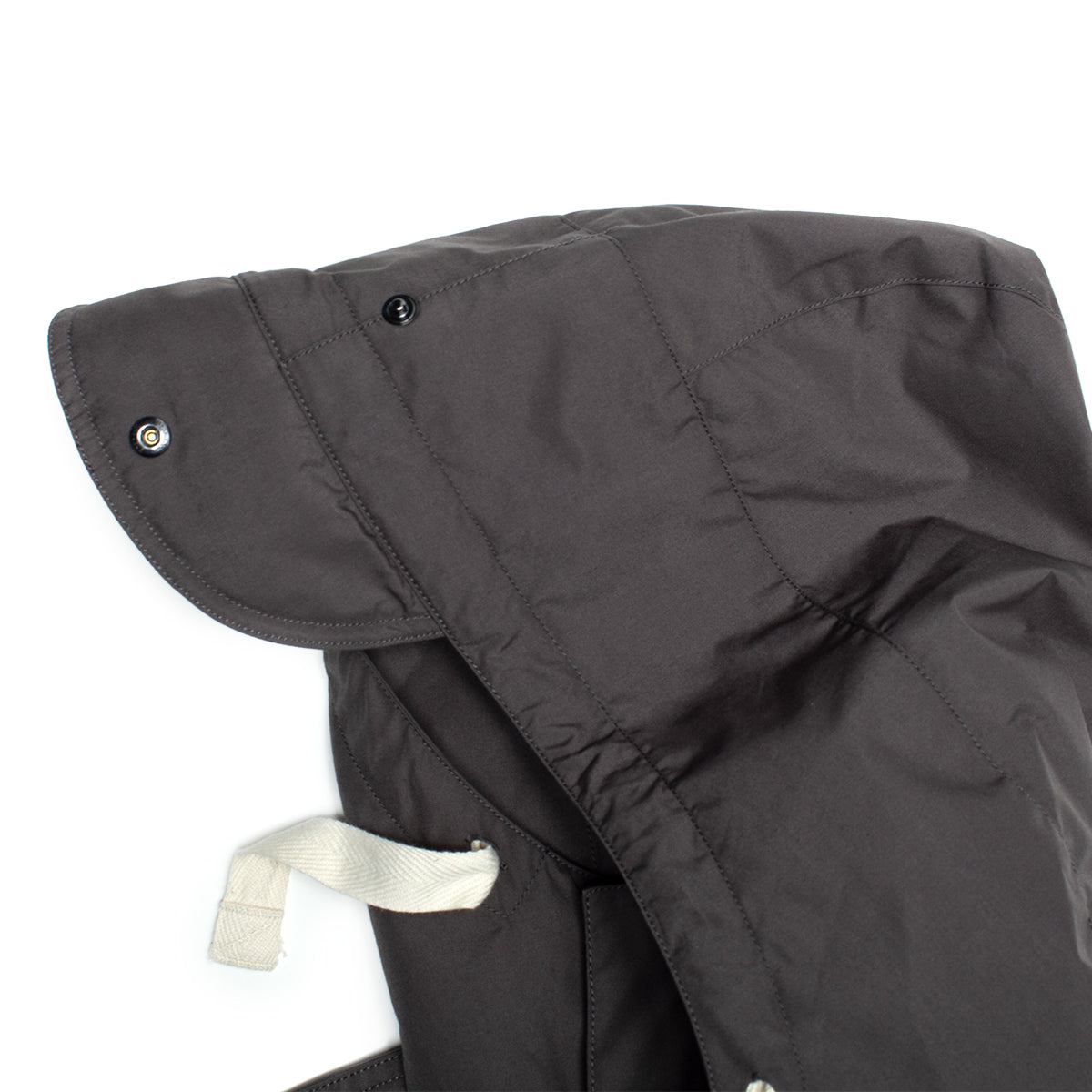 Nanamica - Hooded Deck Jacket
Style # S25FA012U
Color : Charcoal