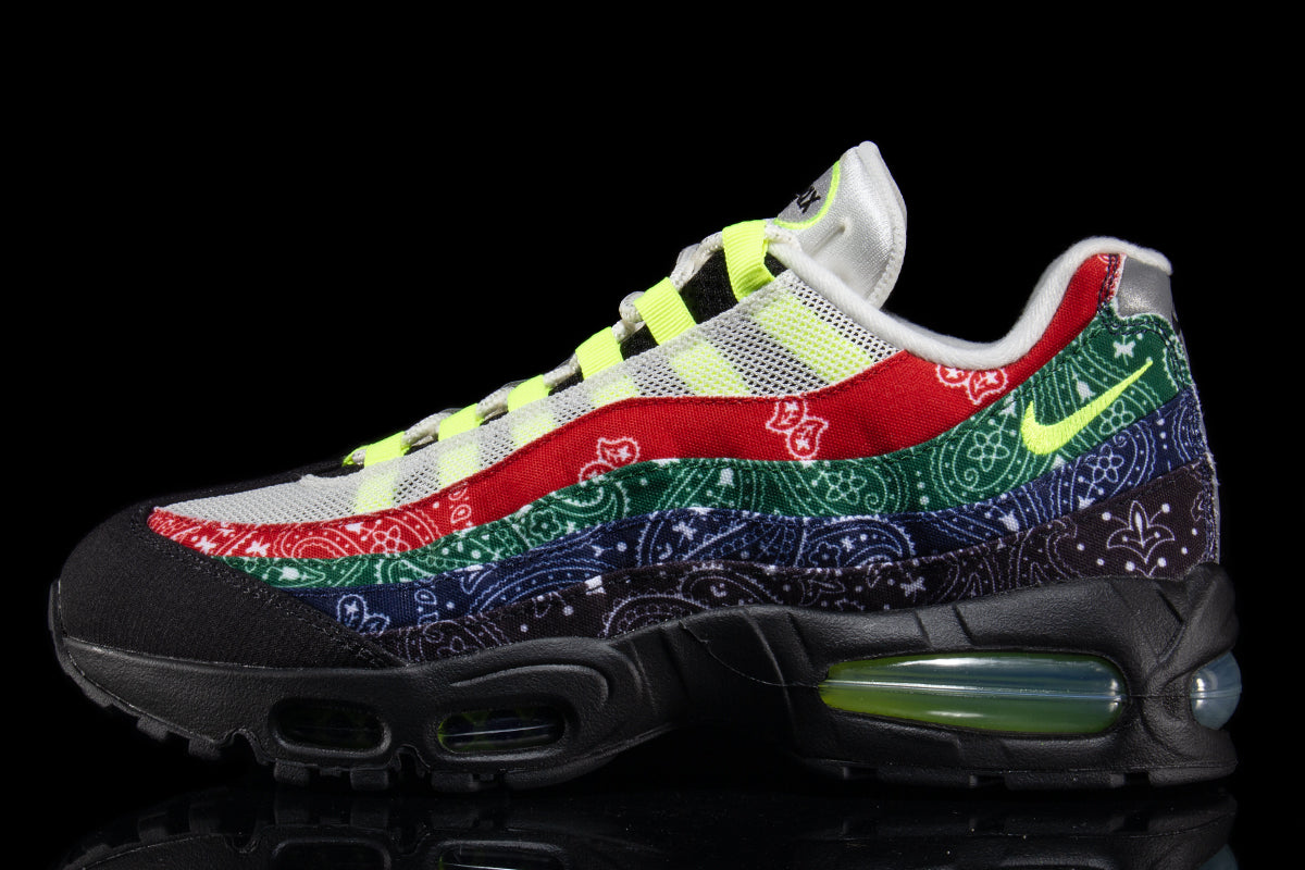 Nike - Air Max 95 Big Bubble
Style # IQ0620-100
Color : Sail / Volt / University Red / Sport Green&nbsp;