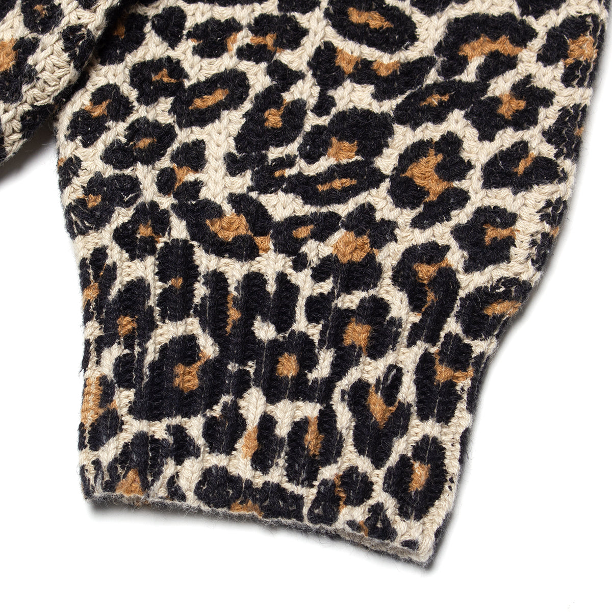 Stussy - Leopard Sweater
Style # 117287
Color : Leopard