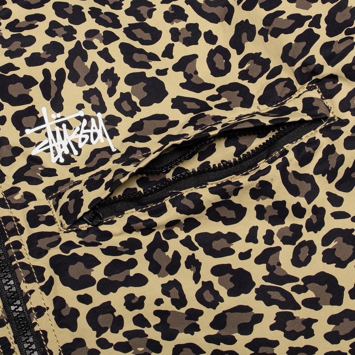 Stussy - Lightweight Hooded Jacket
Style # 115900
Color : Cheetah