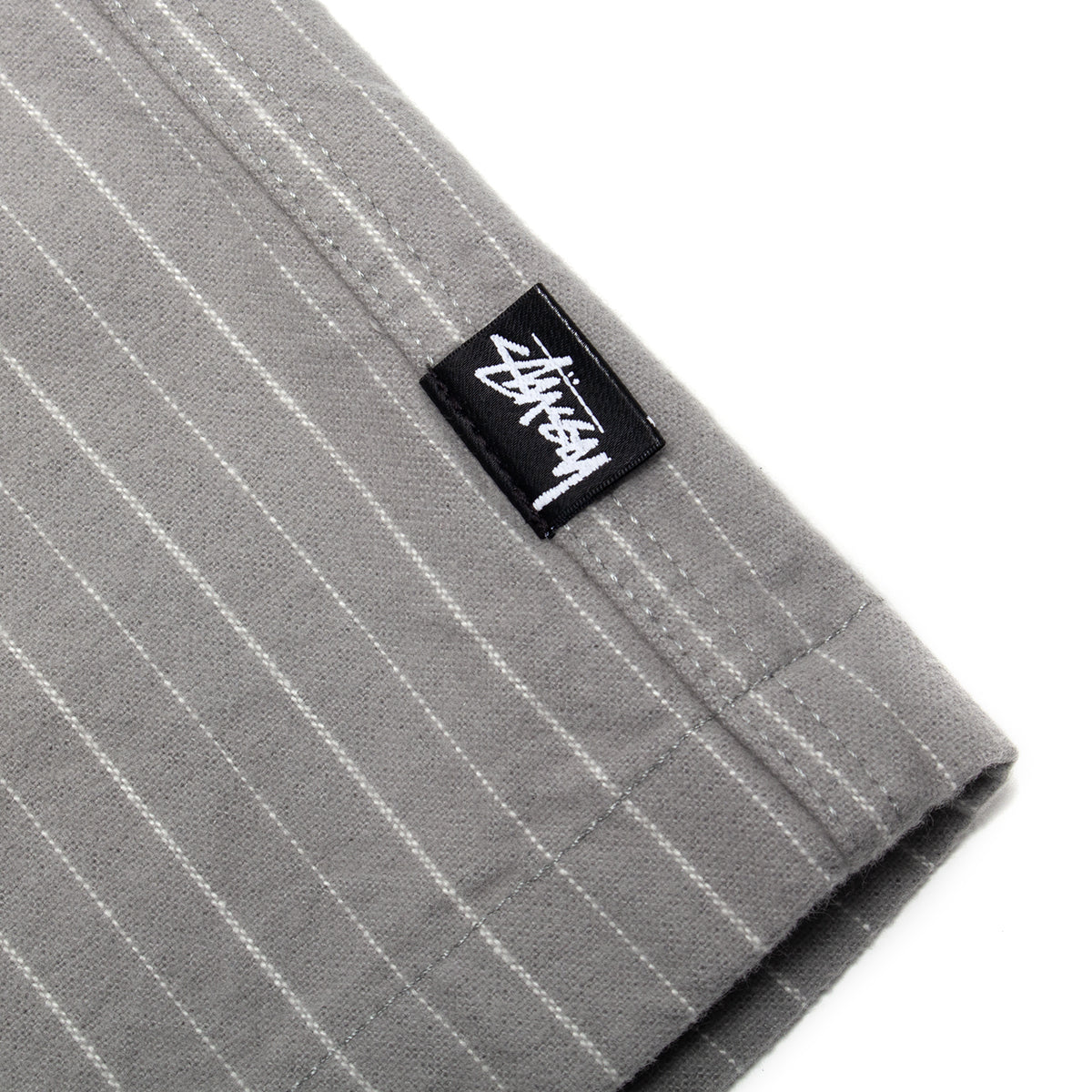Stussy - Baggy Beach Short
Style # 112347
Color : Grey