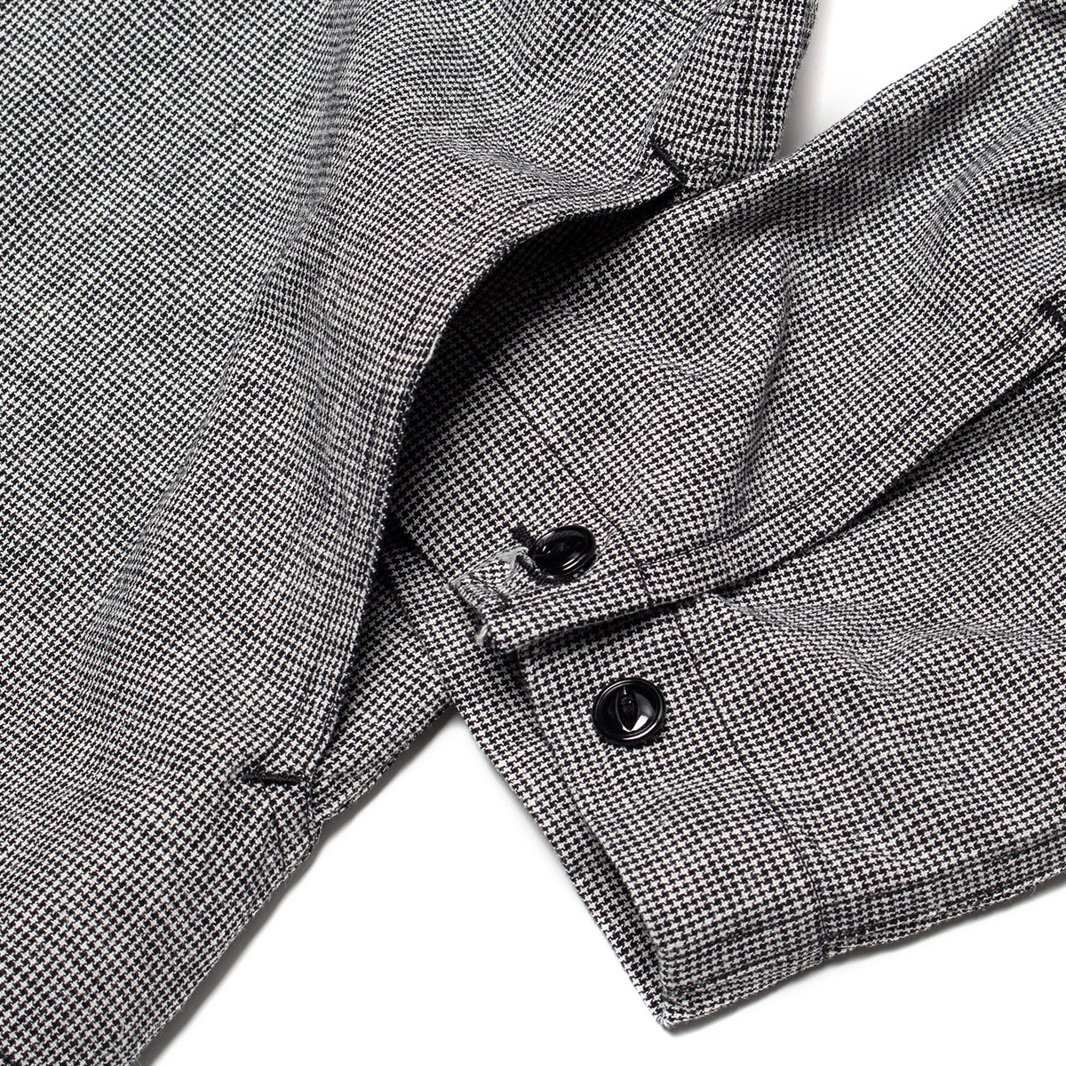 Engineered Garments - Cagoule Shirt
Style # 26S1A010
Color : Black / Grey