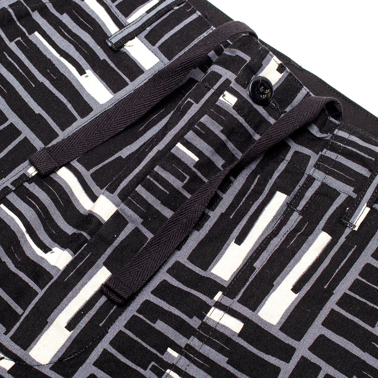 Engineered Garments - Fatigue Short
Style # 26S1E003
Color : Black