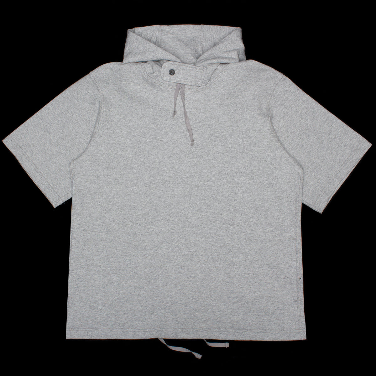 Engineered Garments - Short Sleeve Hoodie
Style # 26S1B007
Color : Heather Grey
