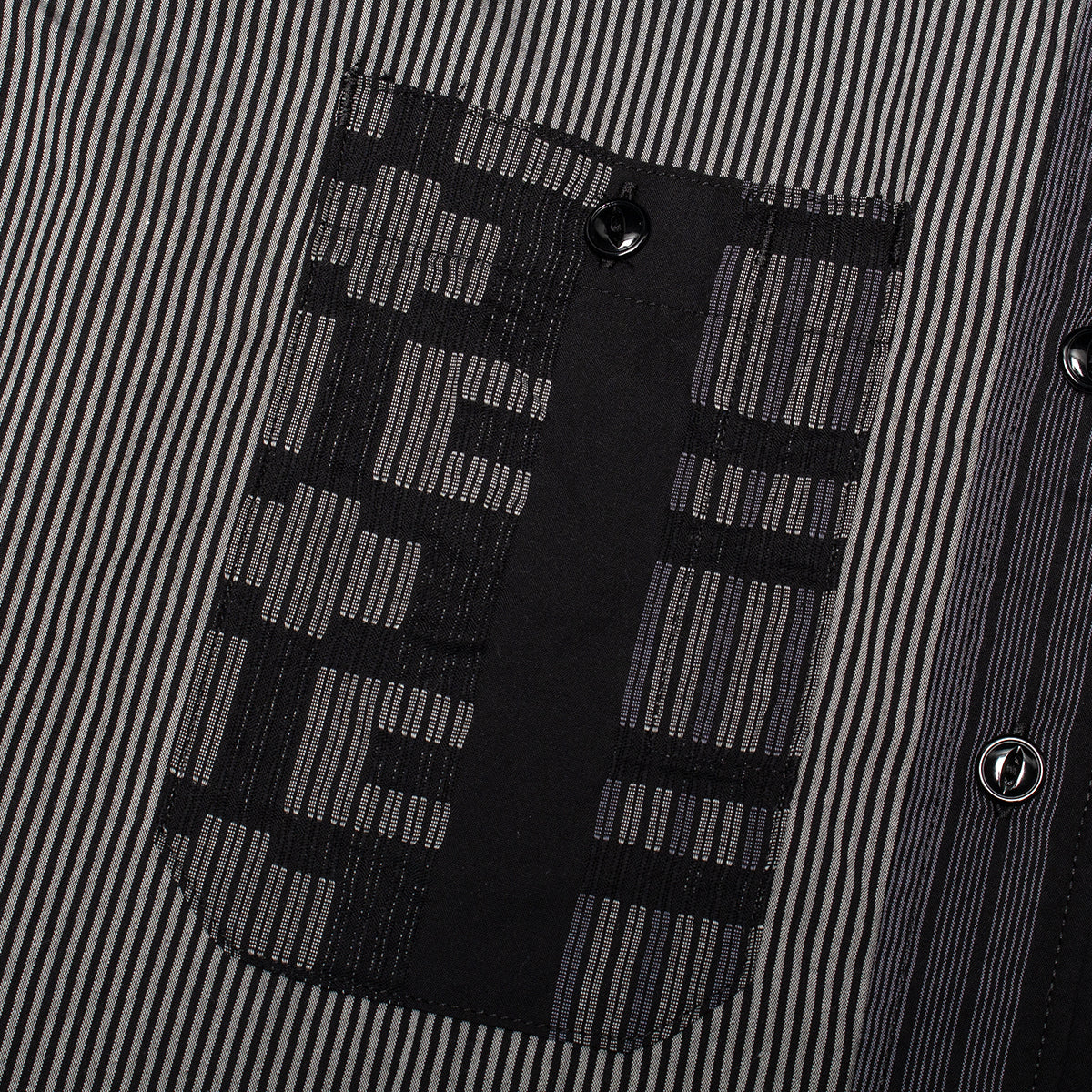 Engineered Garments - Work Shirt
Style # 26S1A007
Color : Black / Grey