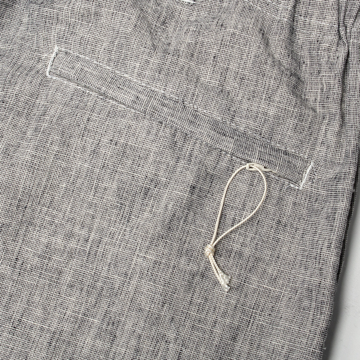 Engineered Garments - Drawstring Pant
Style # 26S1F021
Color : Heather Grey