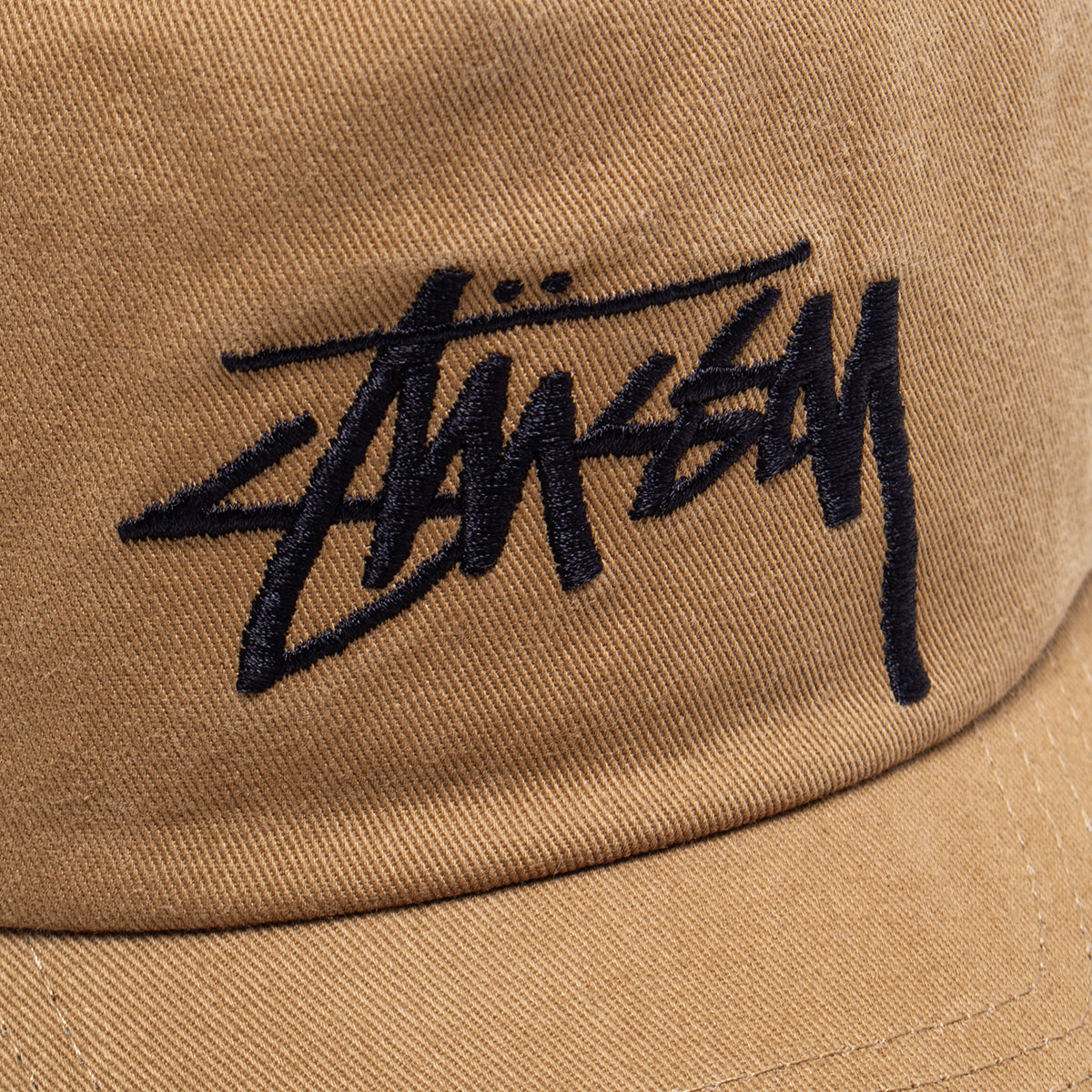 Stussy -&nbsp;Big Stock Mid Depth Hat
Style # 1311145
Color : Tobacco