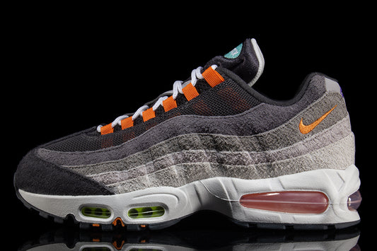 Nike - Air Max 95 Big Bubble
Style # IU2636-300
Color : Hyper Turq / Volt / Solar Red