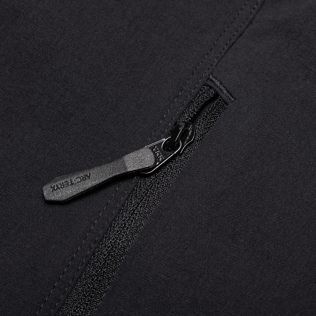 Arcteryx - Gamma Jacket
Color : Black