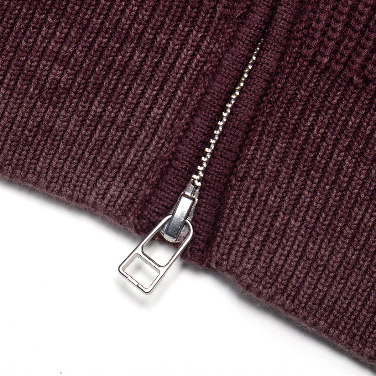 Dime - Double Zip Knit
Color : Wine