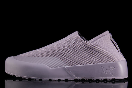 Arcteryx - Kragg
Color : Moondrop