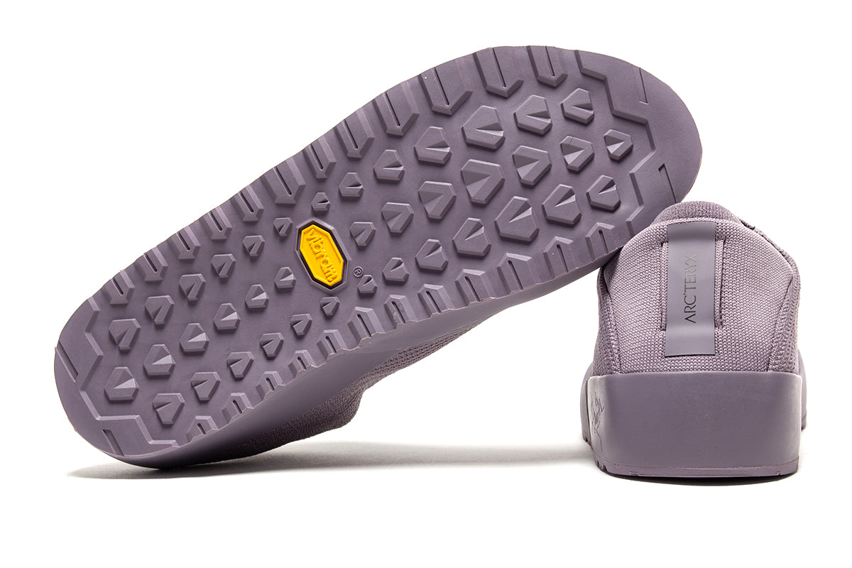 Arcteryx - Kragg
Color : Moondrop