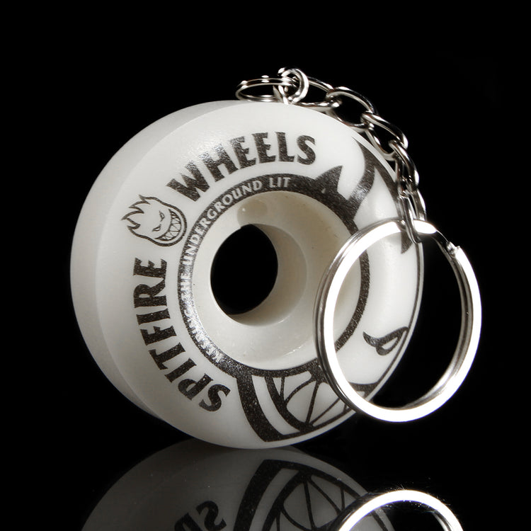 Spitfire - Wheel Keychain
Color : White