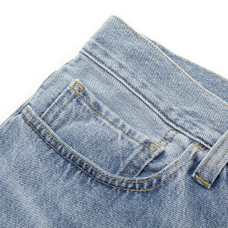 Carhartt WIP - Landon Short
Style # I030469_01_WU
Color : Blue (Heavy Worn Bleached)