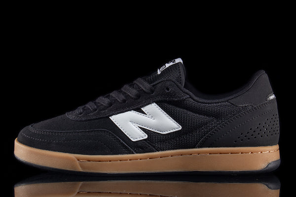 りーぬ 3-28-24-NewBalance440BlackGum-