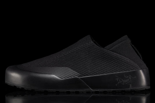 Arcteryx - Kragg
Color : Black / Black