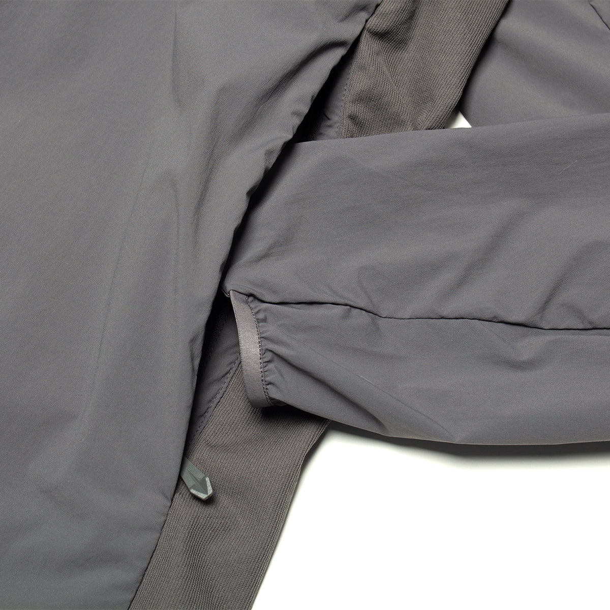 Arcteryx - Atom SL Hoody
Color : Cloud