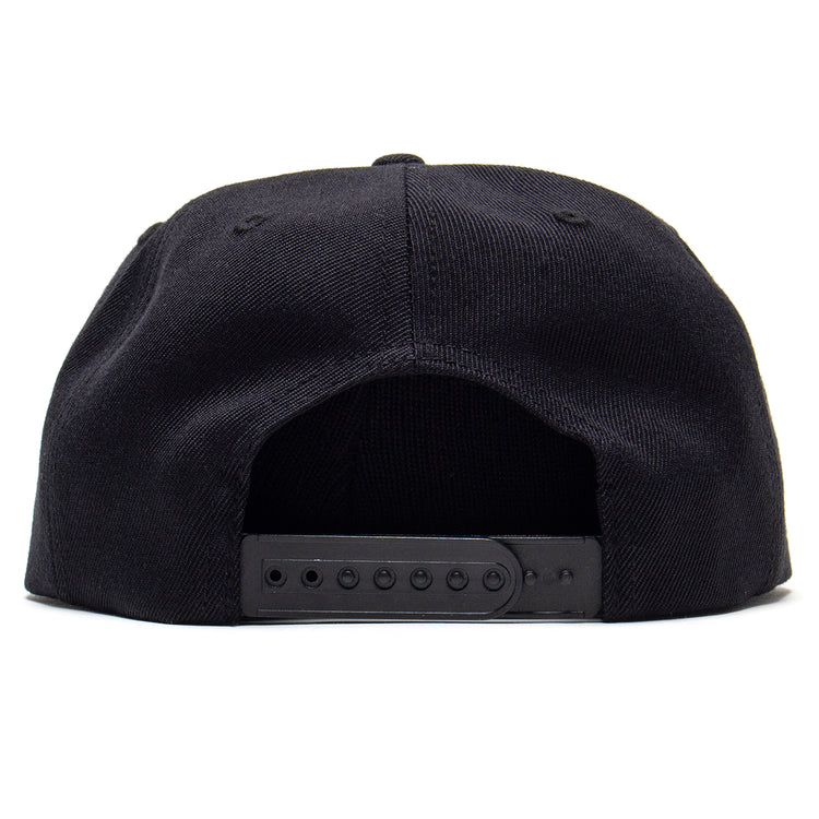Baker - Arch Logo Hat
Color : Black