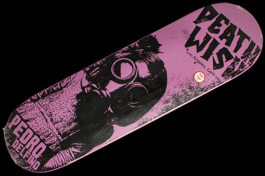 Deathwish - Creeping Death Deck
Sizes : 8.475"
Wheelbase : 14"
Length : 31.67"
Pedro Delfino pro model