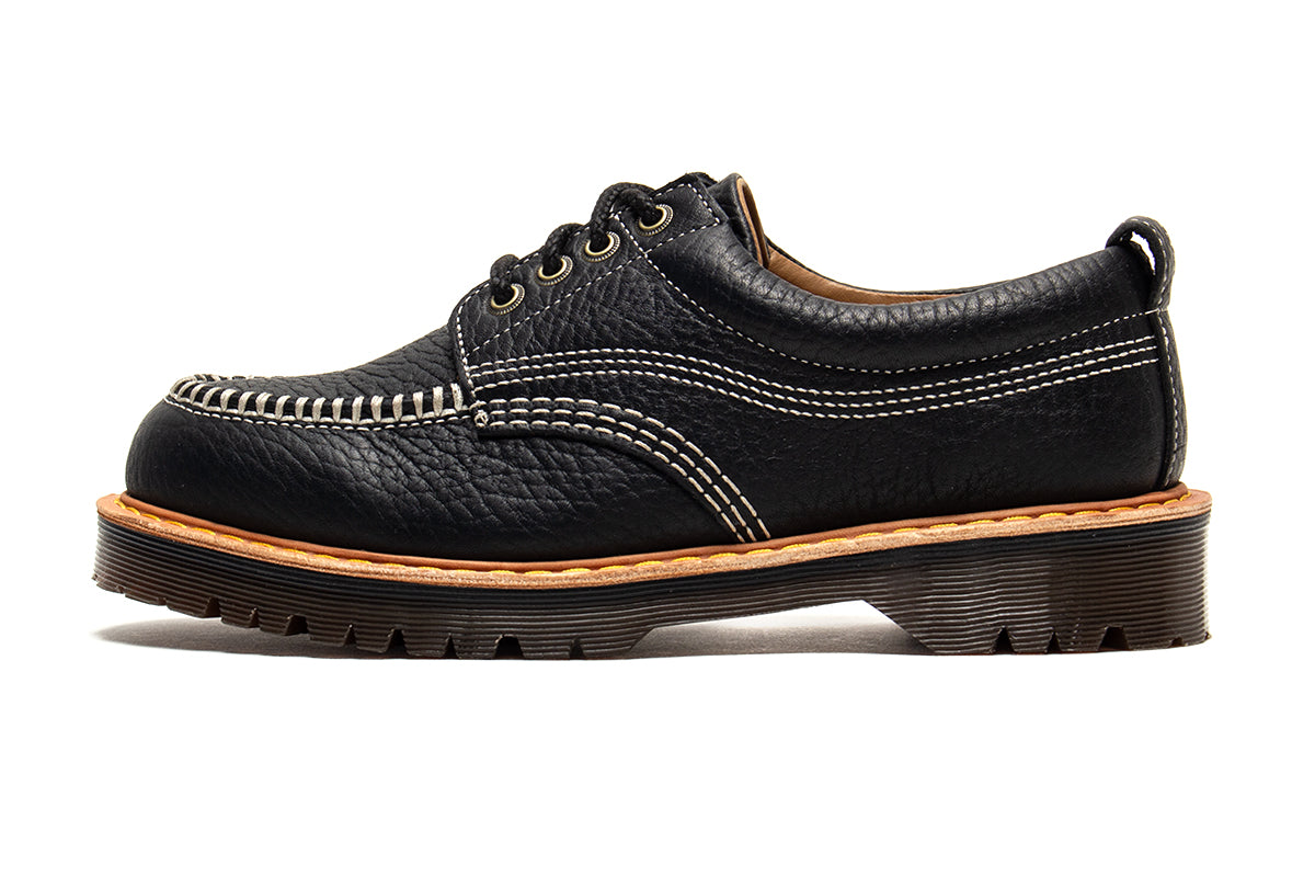 Dr. Martens - Lowell
Style # 42445001
Color : Black