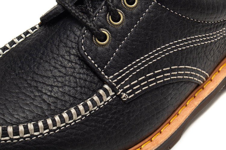 Dr. Martens - Lowell
Style # 42445001
Color : Black