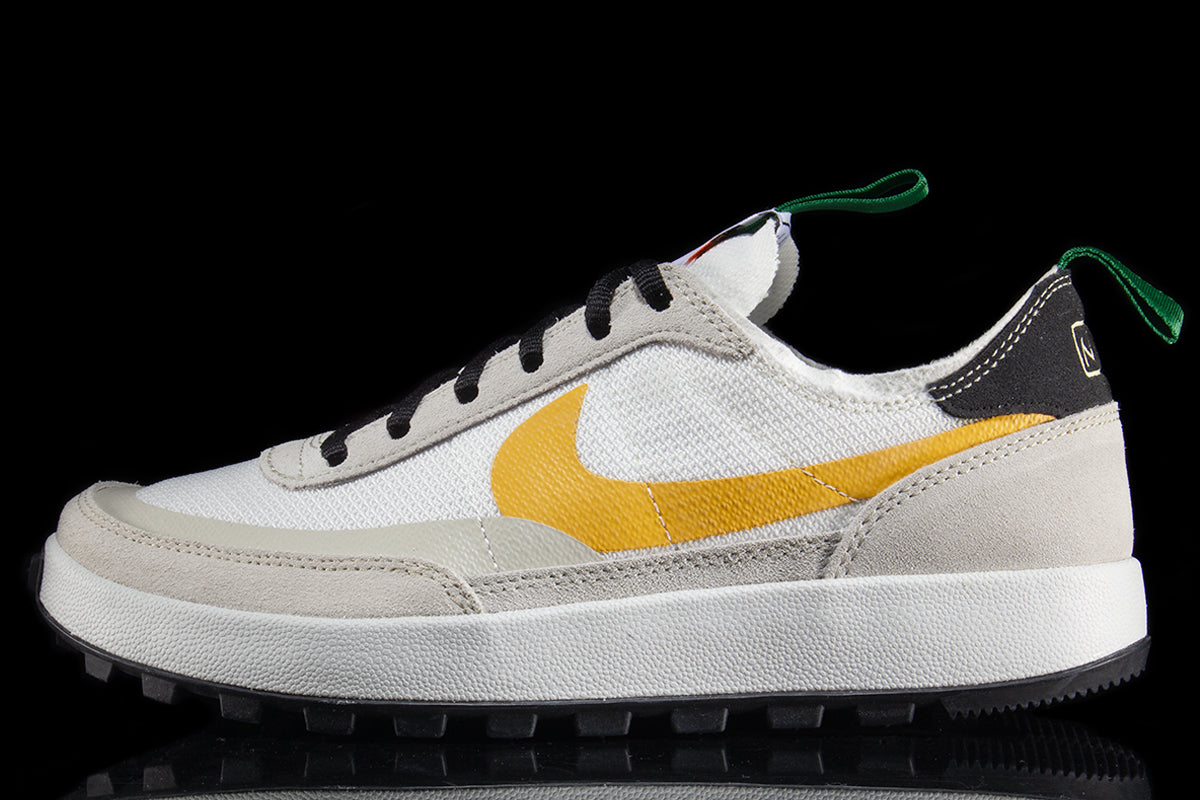 Nike - General Purpose Shoe
Style # DA6672-100
Color : Summit White / University Gold / Birch